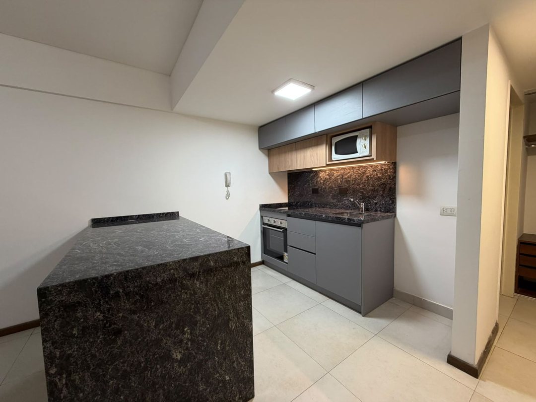 VENTA DEPARTAMENTO DOS AMBIENTES A NUEVO RECOLETA