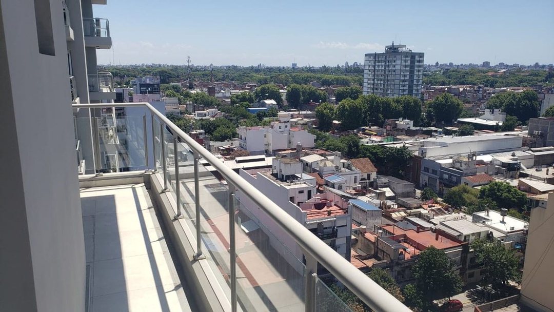DEPARTAMENTO 3 AMBIENTES VENTA PATERNAL PISO ALTO