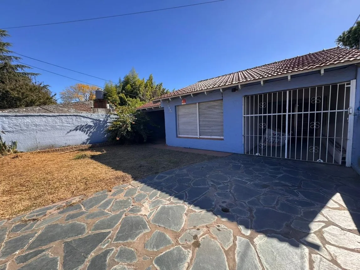 Casa de 4 ambientes en venta en Burzaco, 25 de Mayo 100, foto 3