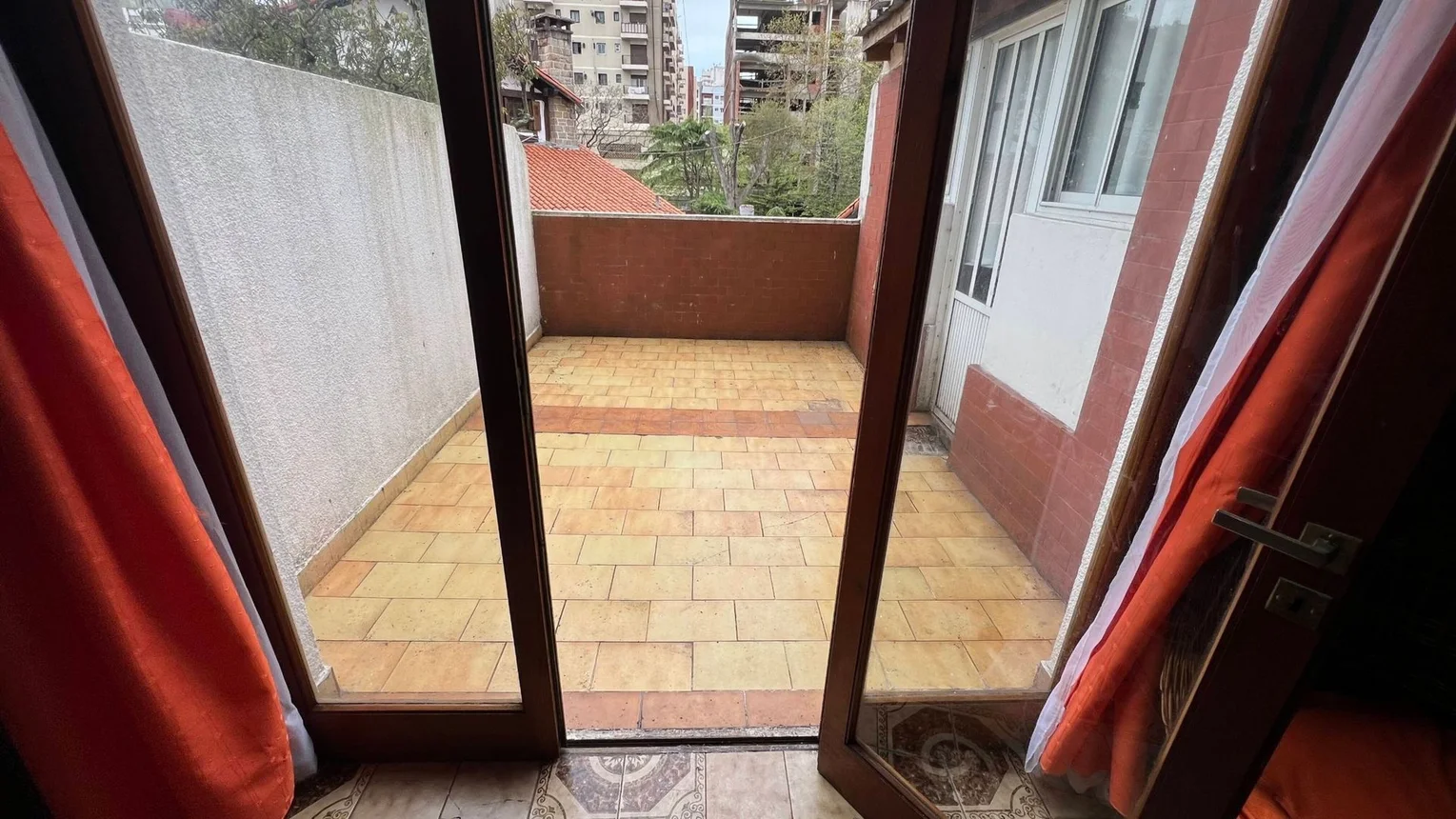 Departamento de 2 ambientes en venta en Mar del Plata, Santa Fe 2400, foto 3