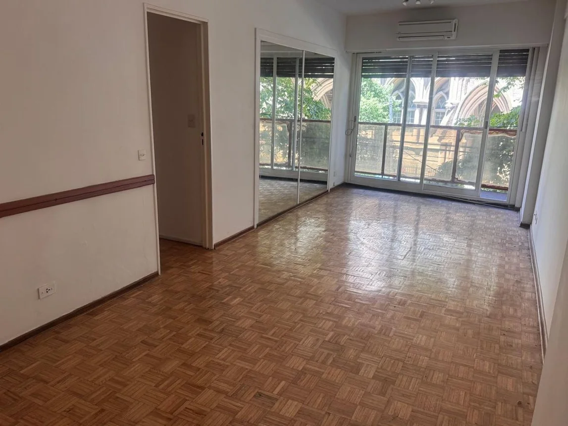 Venta dpto 5 amb, escritorio y balcón en recoleta, foto 3