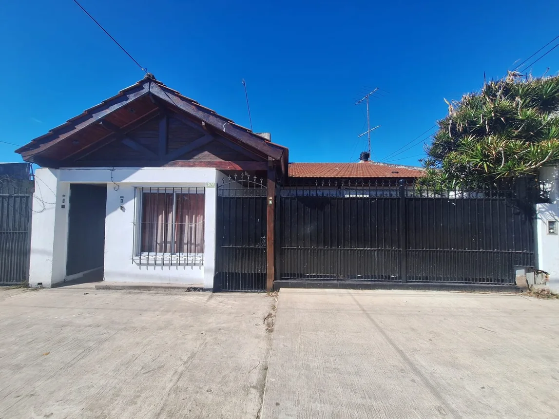 Casa de 7 ambientes en venta en José C. Paz, 11 de Septiembre 1600