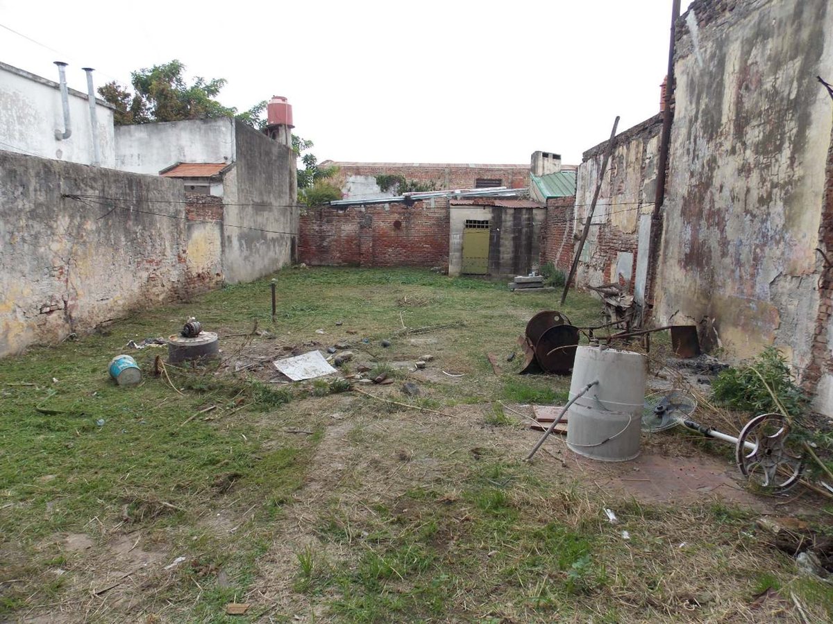 Foto 13 — TERRENO INTERNO Y COCHERA EN BARRIO ROMA