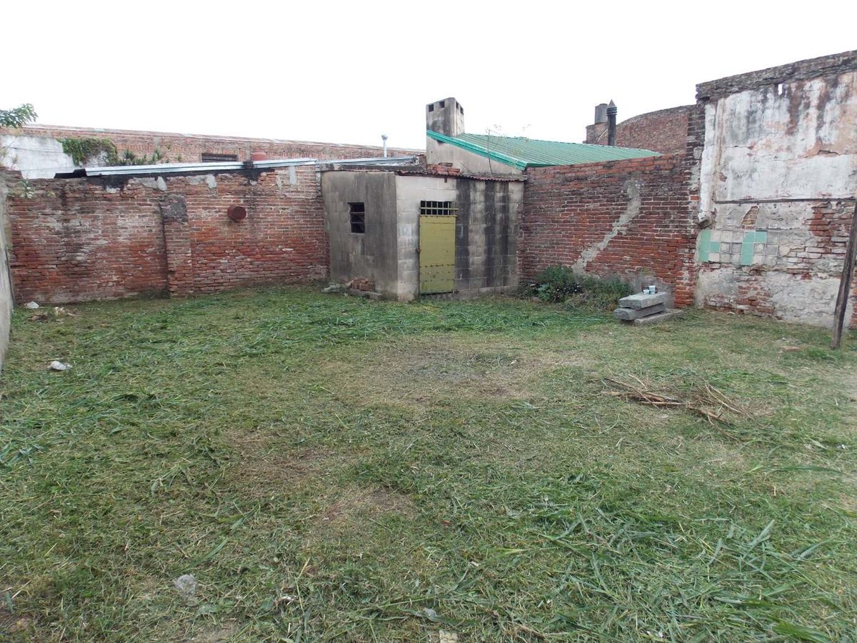 Foto 12 — TERRENO INTERNO Y COCHERA EN BARRIO ROMA