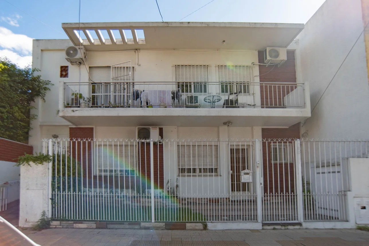 PH de 2 ambientes en venta en Villa Sarmiento, Pastor Obligado 100