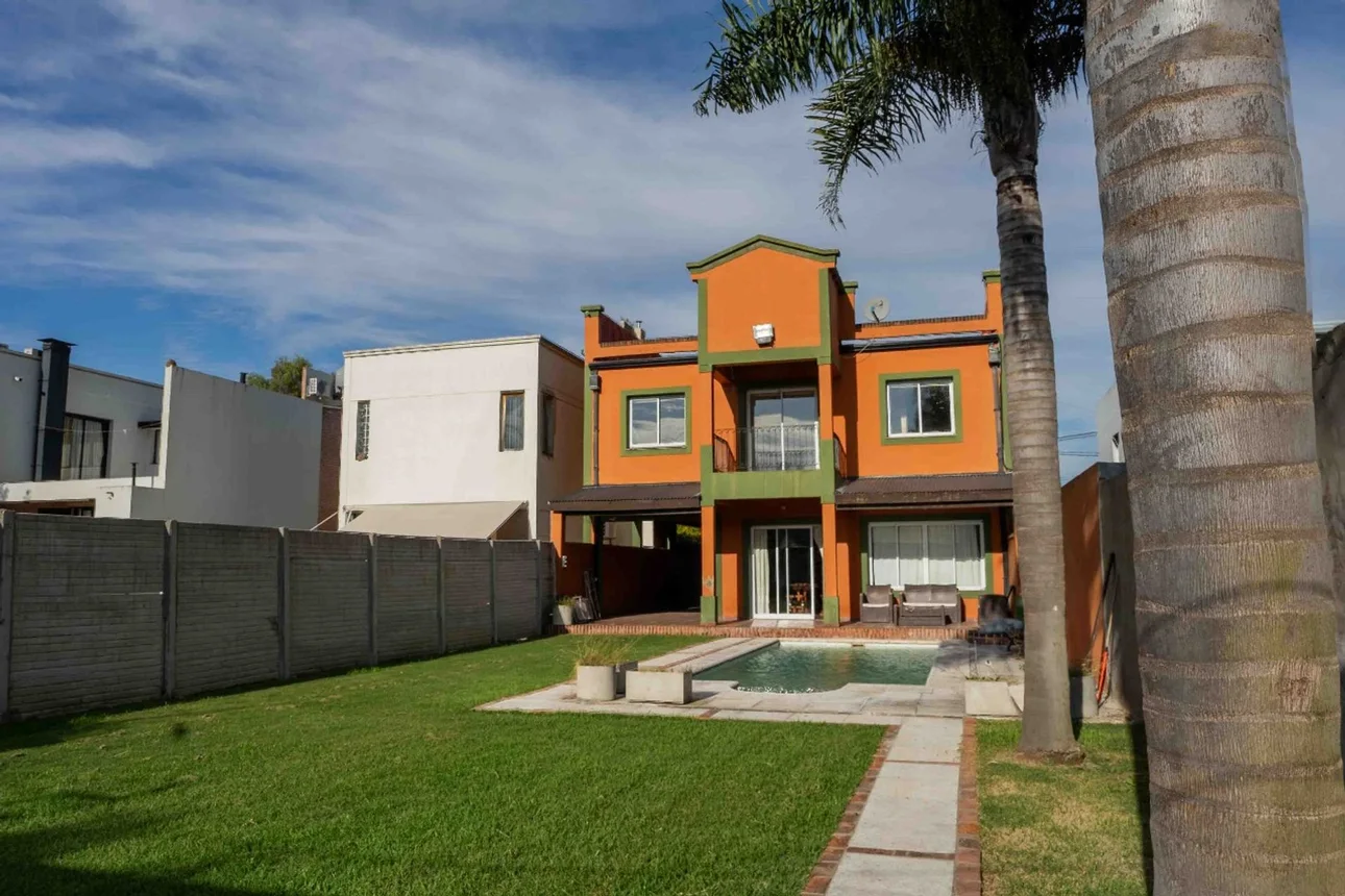 Casa de 3 ambientes en venta en Manuel B. Gonnet, Calle 485 E/ 8 y 10 1600