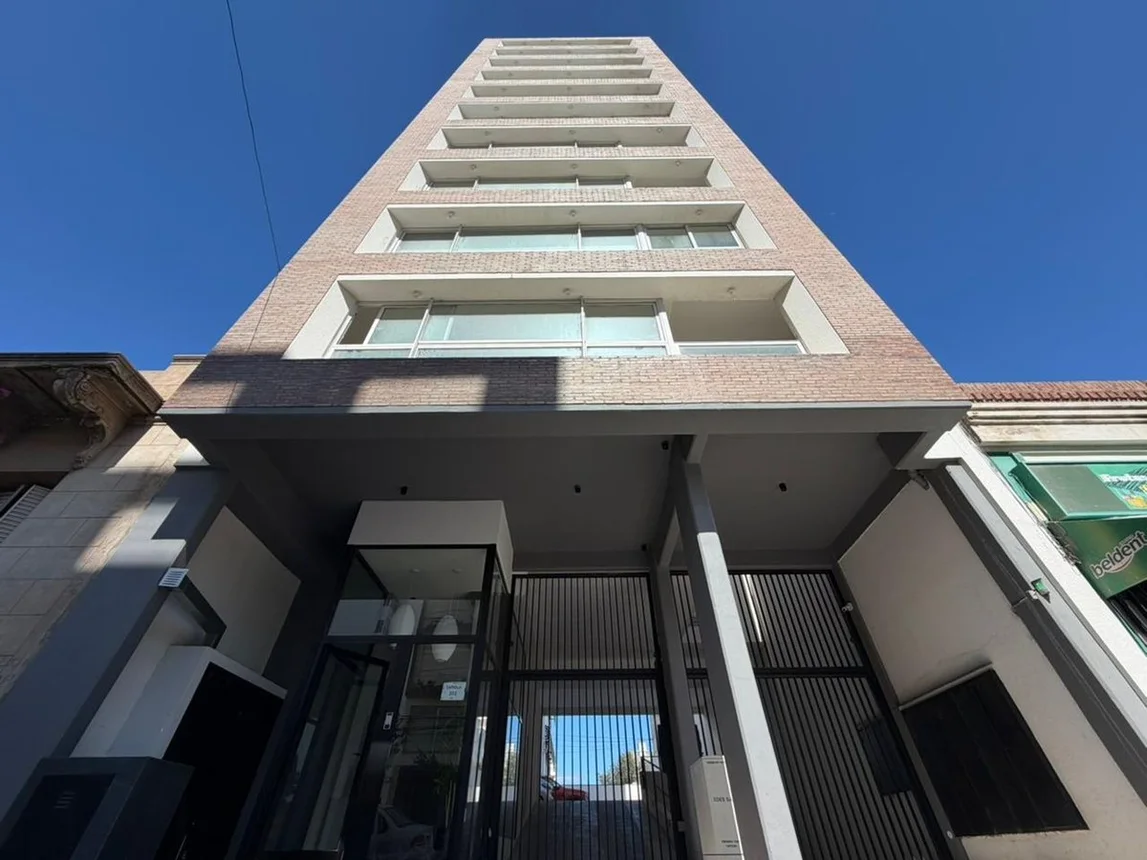 Piso de 4 ambientes en venta en Bahía Blanca, Zapiola 200