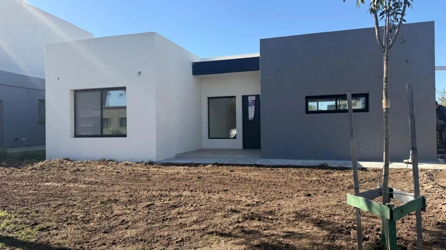 Casa en venta en Pilar, foto 2