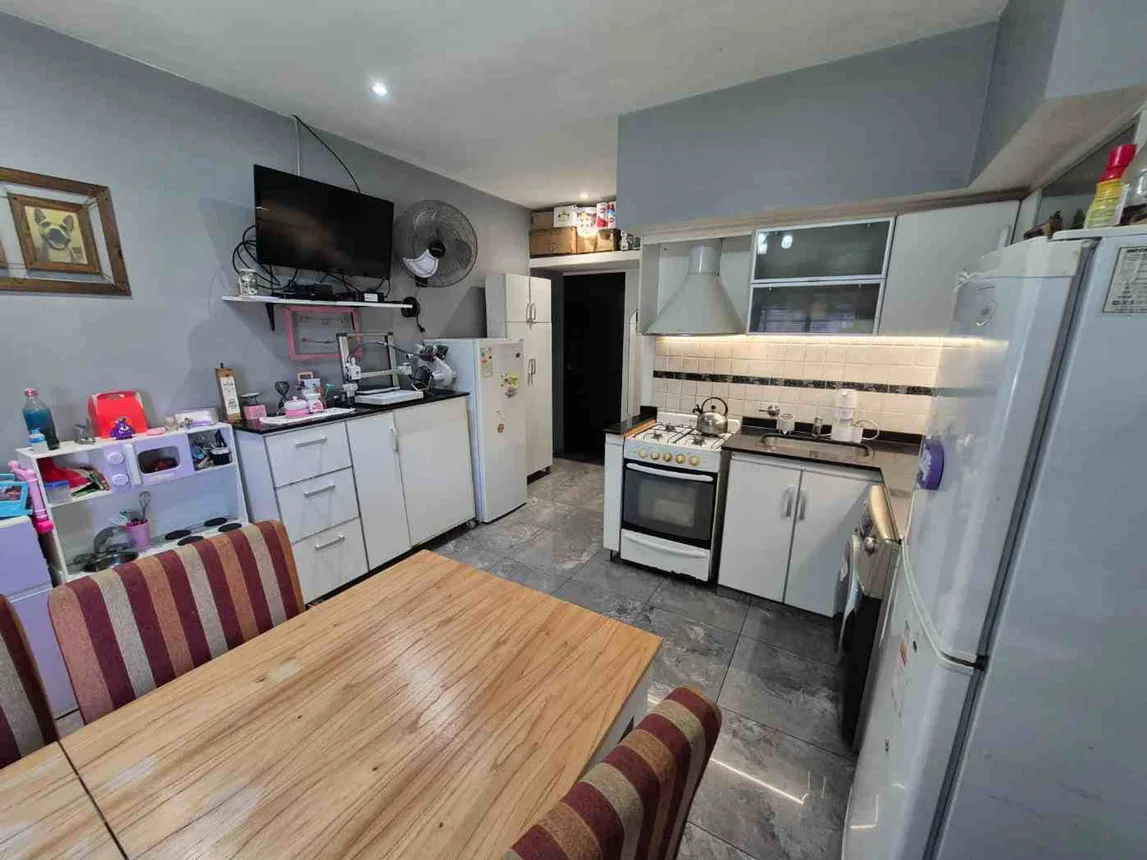 PH de 2 ambientes en venta en Villa Luzuriaga, Carabobo 2800, foto 3