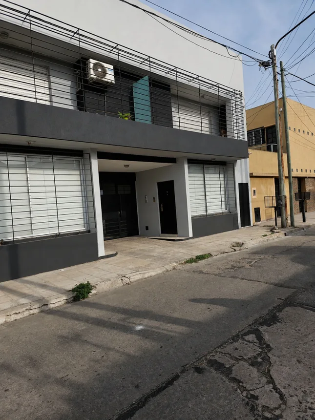 Casa dúplex de 4 ambientes en venta en Villa Sarmiento, Villarino 100, foto 3