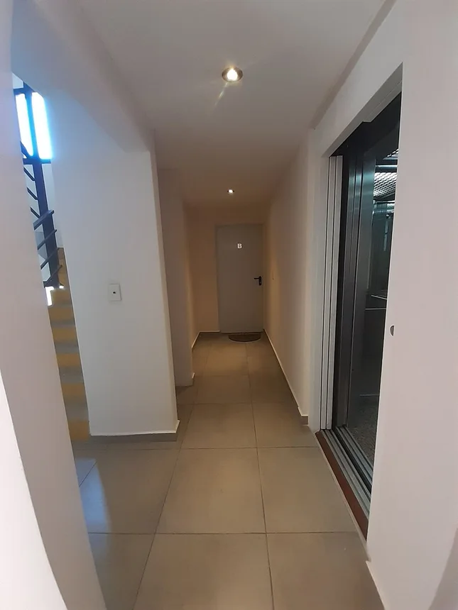 Venta depto 3 ambientes - fcio varela - c/cochera, foto 5