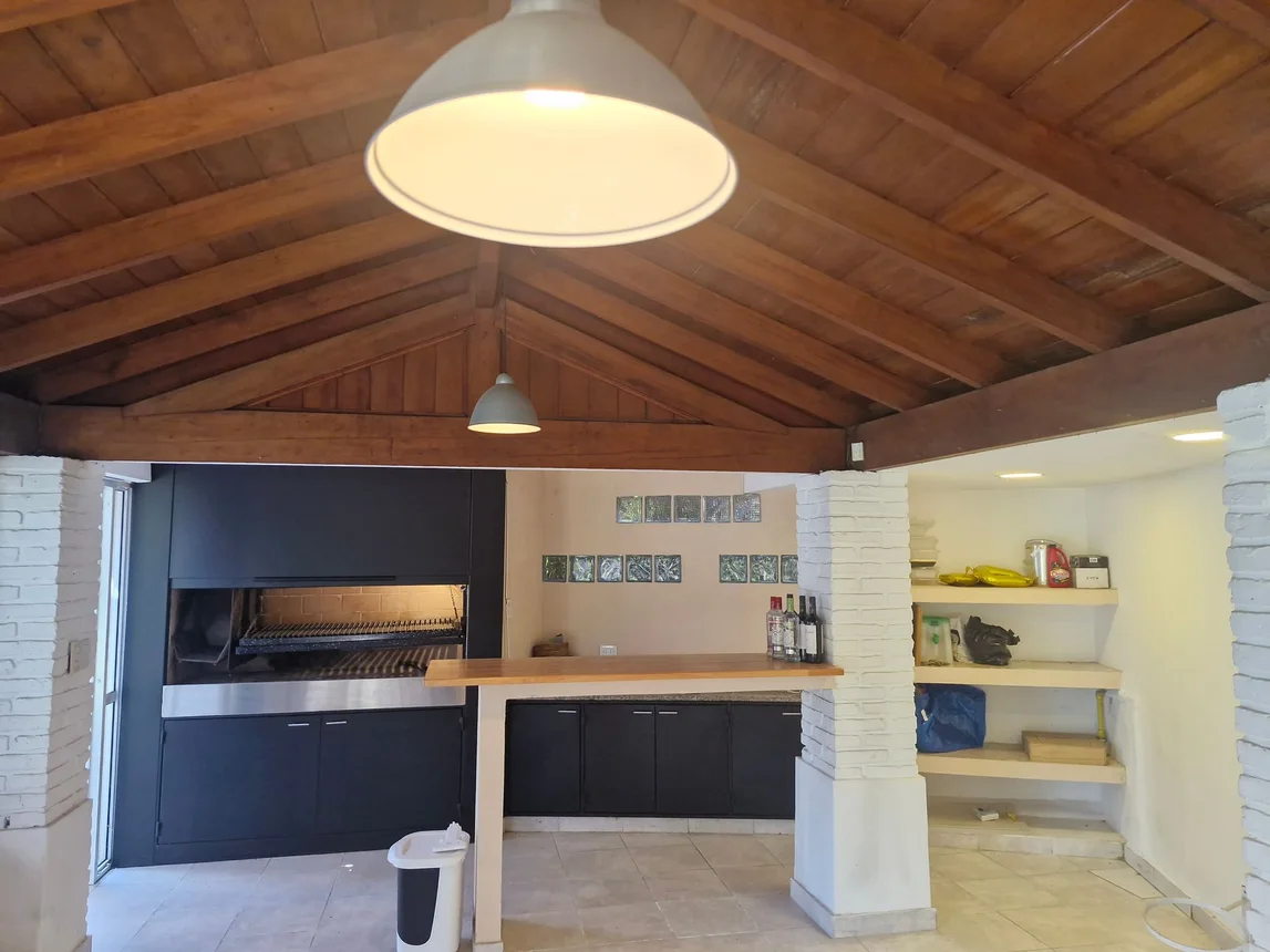 Casa en venta en Pilar, foto 2