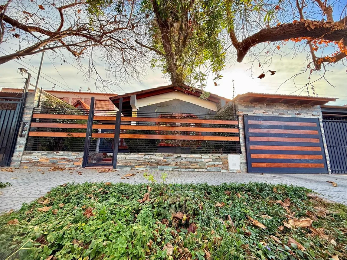 Casa en venta en Mendoza