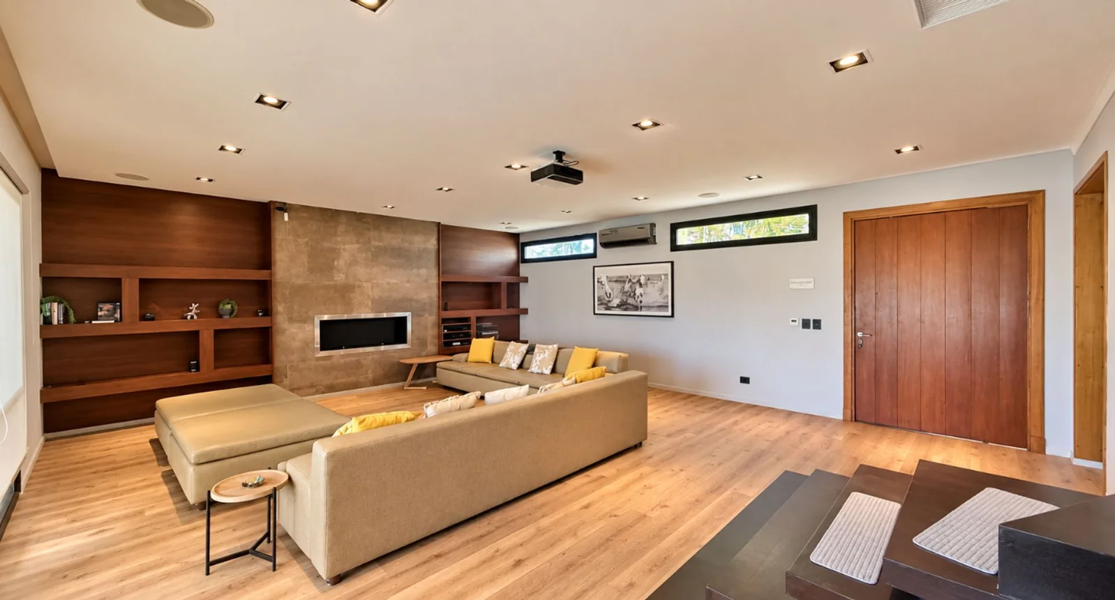 Casa de 4 ambientes en venta en Belén de Escobar, Avenida de los Lagos 0, foto 2