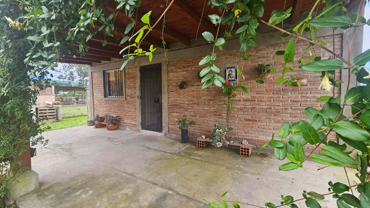 CASA EN VENTA CON PILETA EL ENCON 2 DORMITORIOS - foto 2