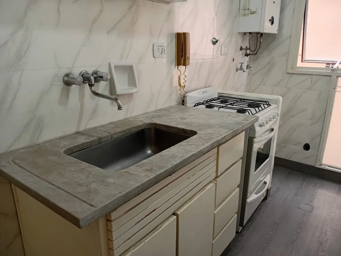 Departamento de 2 ambientes en alquiler en Almagro, Avenida Rivadavia 3900, foto 2