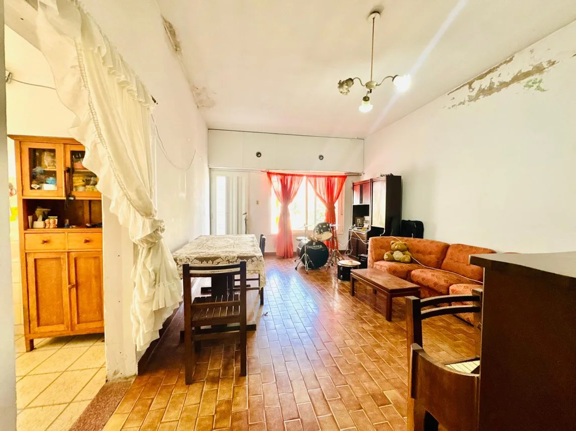 Casa de 4 ambientes en venta en Morón, Grito de Alcorta 1100, foto 2