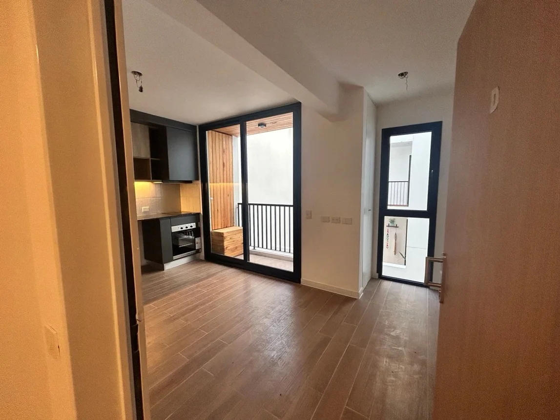 Monoambiente en venta en Parque Chacabuco, Gregorio de Laferrère 1300