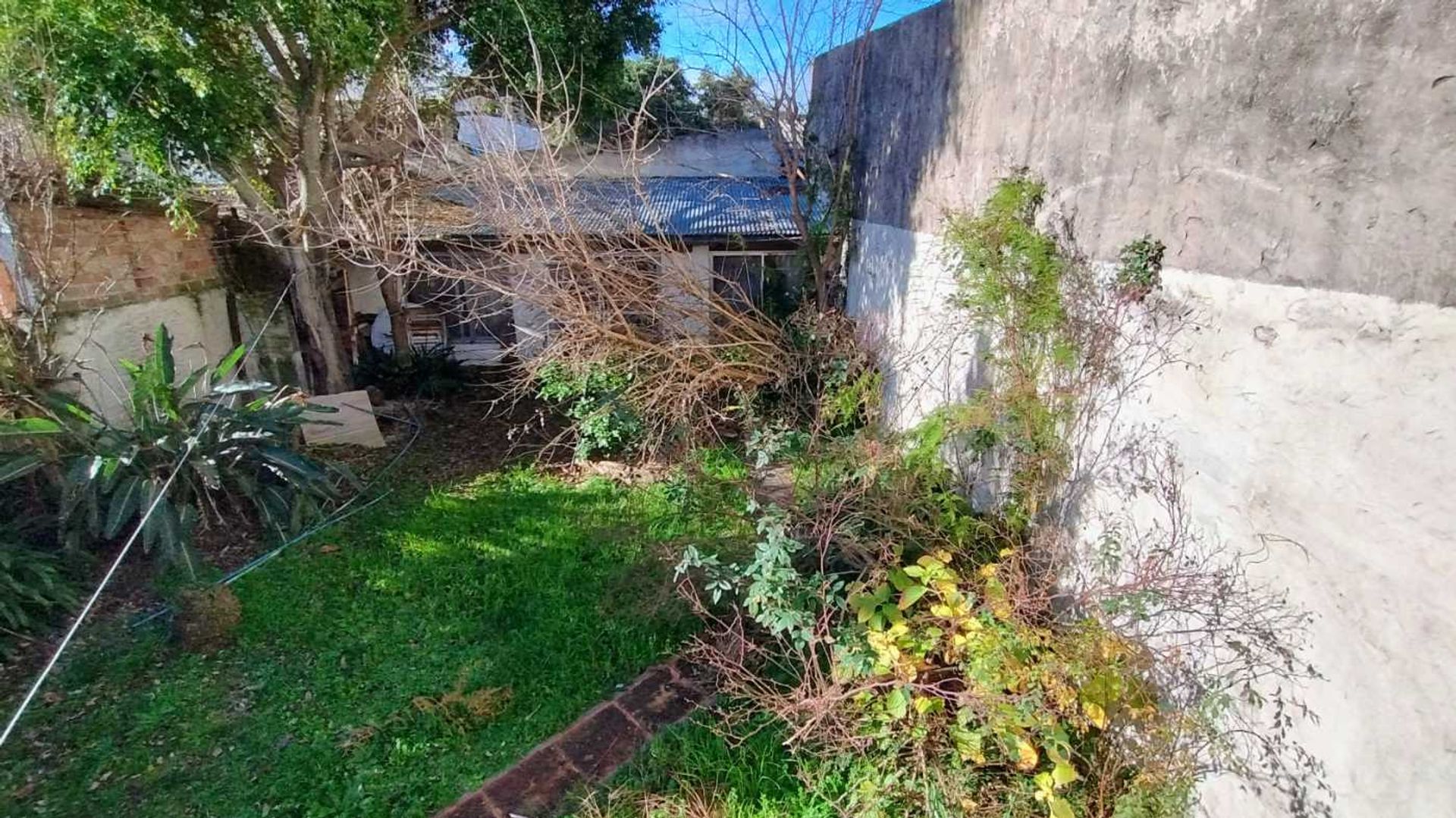 Foto 7 — CASA 5 AMB C/COCHERA JARDIN Y QUINCHO BERNAL ESTE