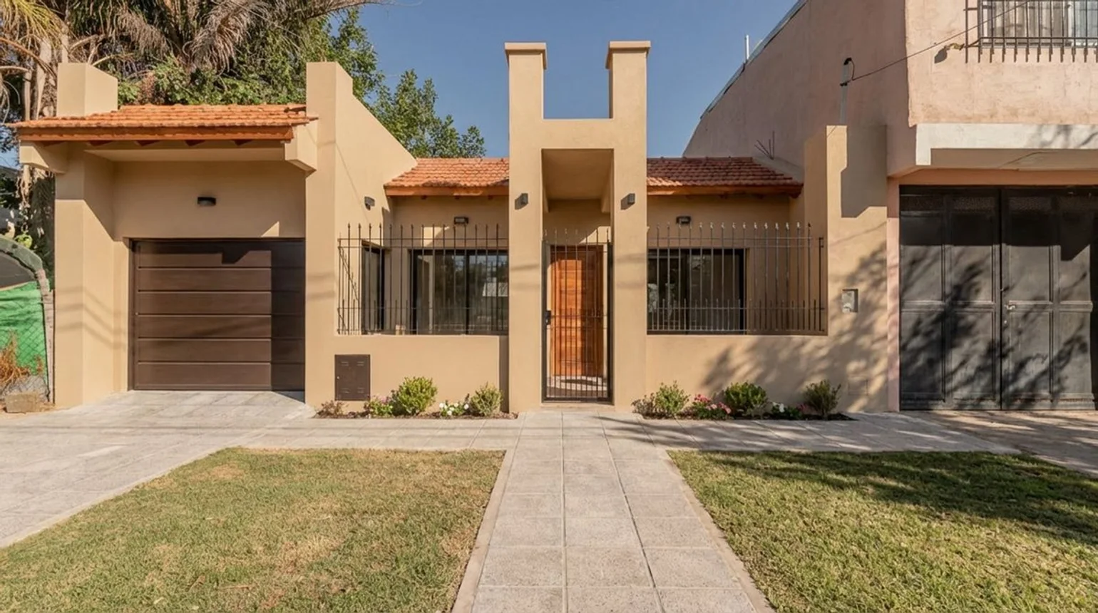 Casa de 3 ambientes en venta en Garín, Brasil 1600, foto 2