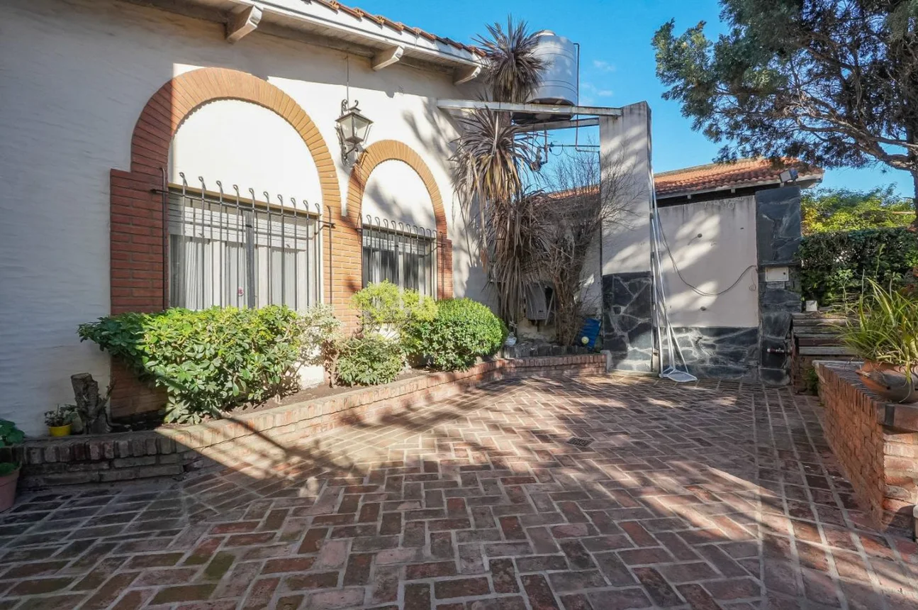 Casa en venta en Banfield, foto 5