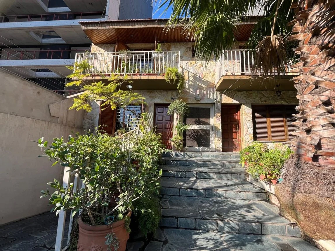 PH de 4 ambientes en venta en Morón, Belgrano 800