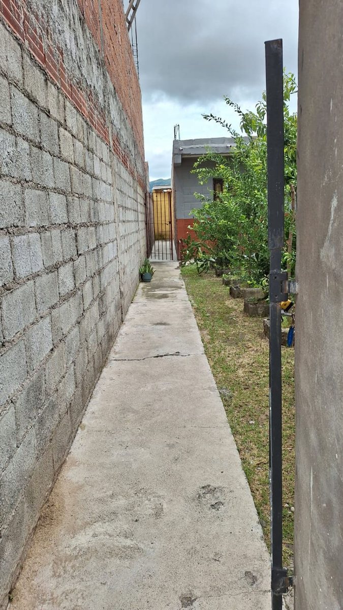 CASA VENTA B° SCALABRINI ORTIZ ZONA ESTE 2 DORM - foto 6