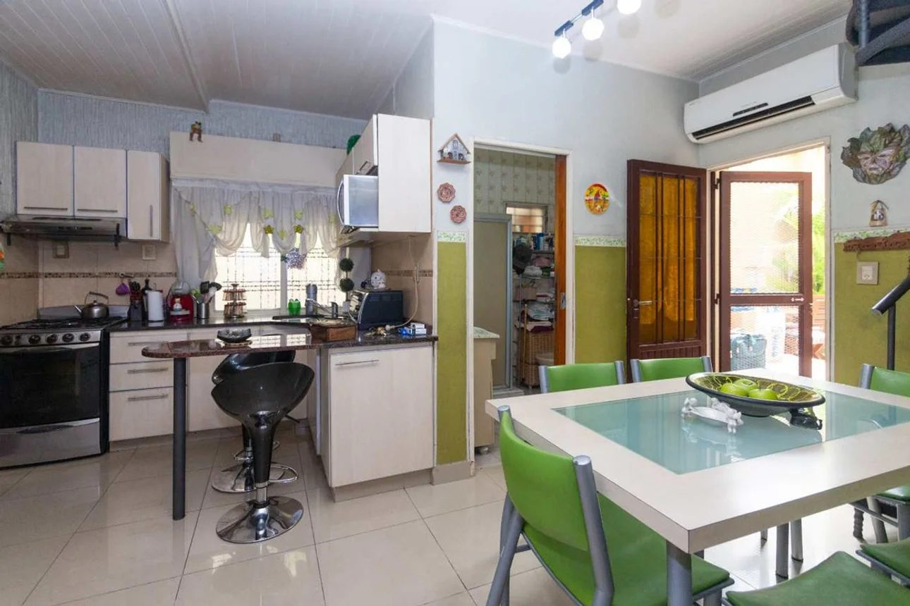 Casa de 6 ambientes en venta en Villa Real, Manuel Porcel de Peralta 1100, foto 3