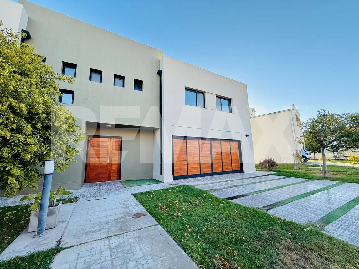 Casa en venta en Neuquén, foto 4