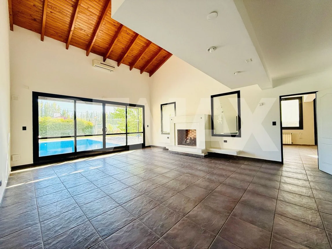 Casa en venta en Neuquén, foto 5