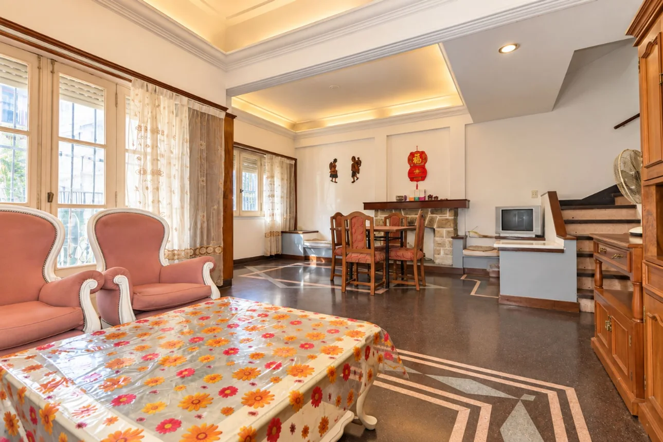 Casa de 5 ambientes en venta en Villa Luro, Moliere 400
