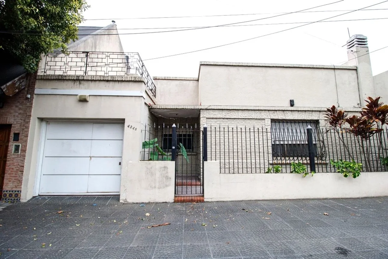 Casa en venta en Villa Martelli, General Juan Lavalle 4300
