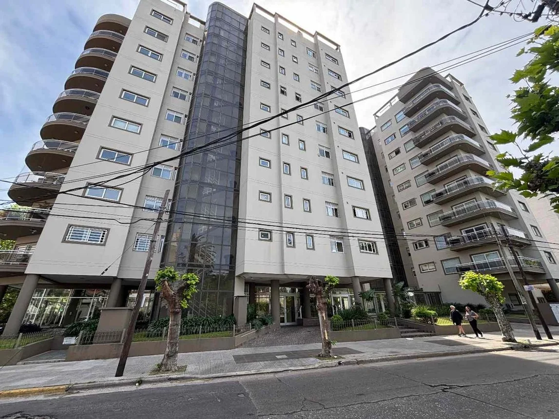 Venta depto de 4 amb, 2 cocheras ramos mejia, foto 1