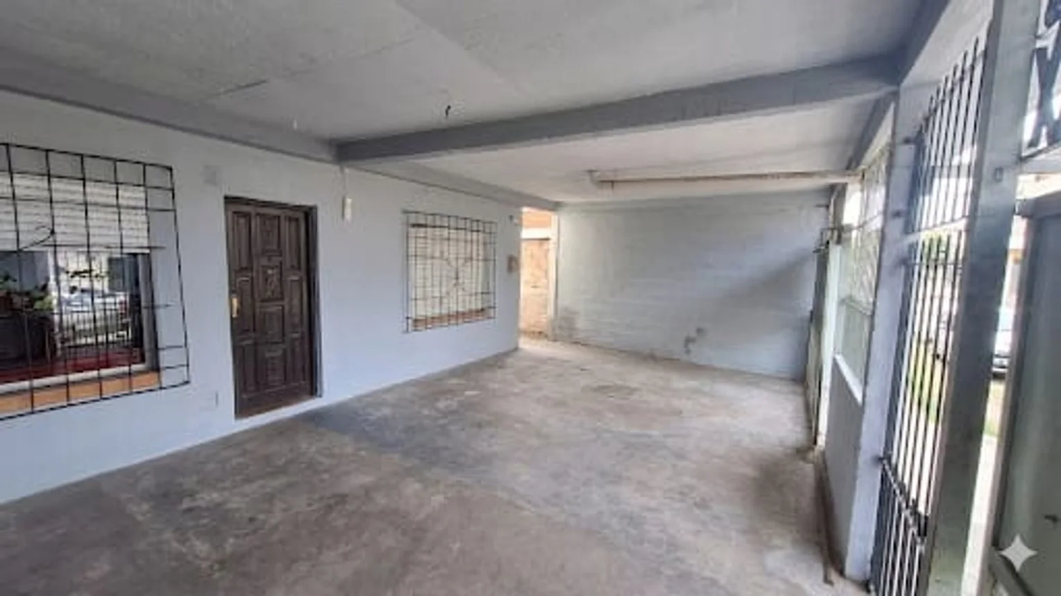 Venta terreno con 3 departamentos, ezpeleta, foto 1