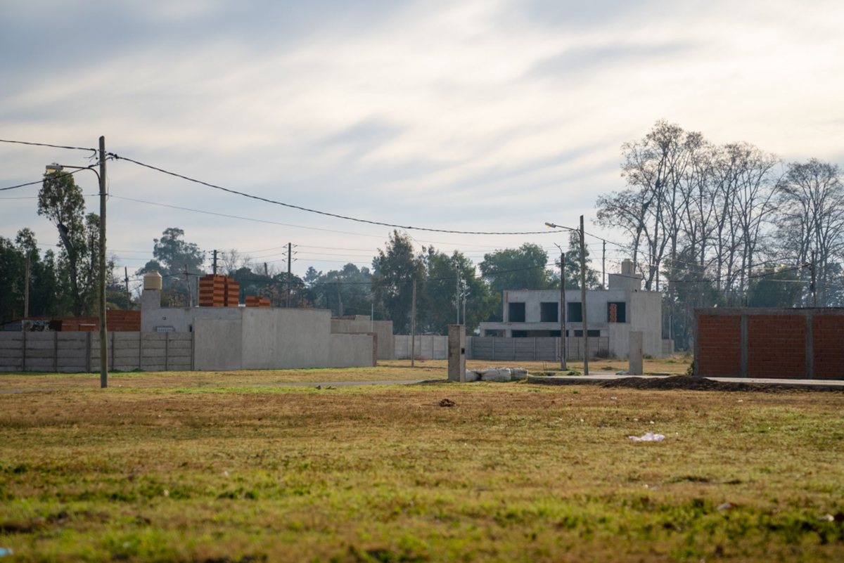 Foto 7 — LOTE 259m2 en VENTA   B° PARQUE DERQUI -FINANCIADO