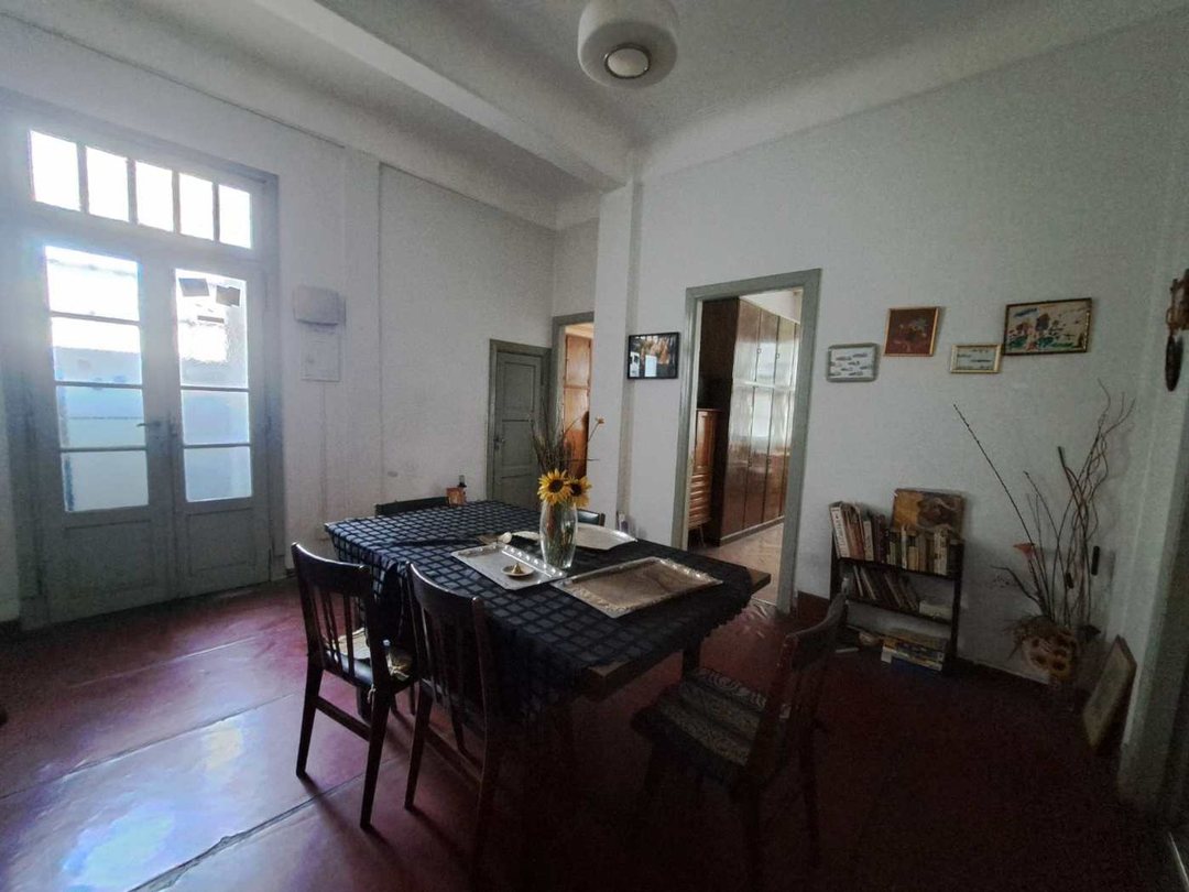 VENTA DEPARTAMENTO 5 AMB  BALVANERA OPORTUNIDAD