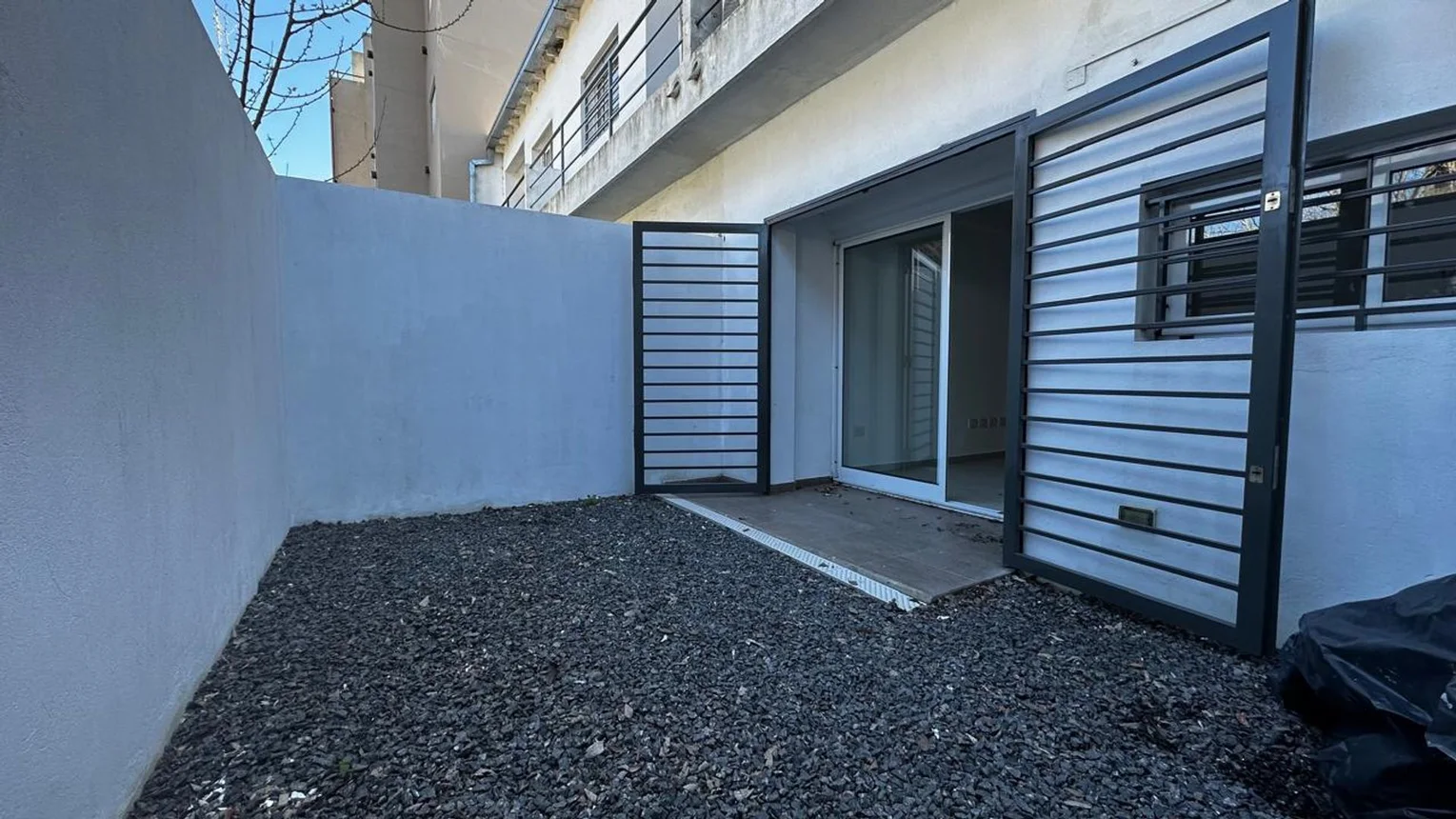 Departamento en alquiler en La Plata, Calle 115 Entre Diagonal 73 y 68 1700, foto 2