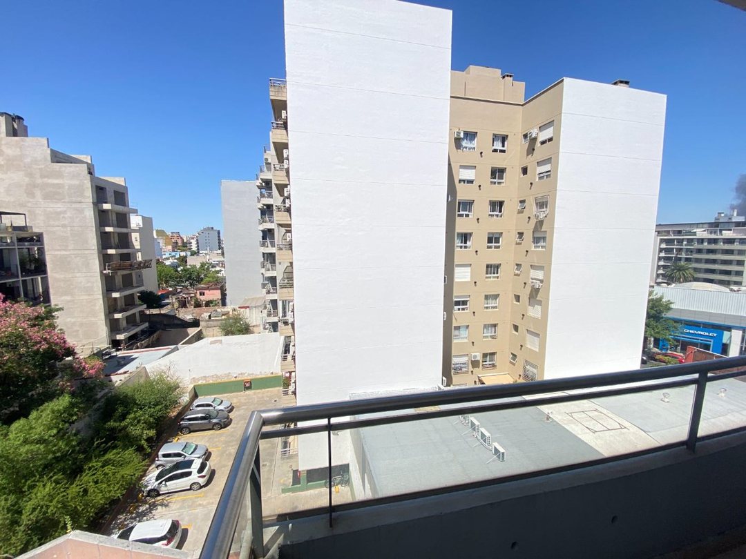 VENTA MONOAMBIENTE DE 49 Mts DIVISIBLE, SAAVEDRA