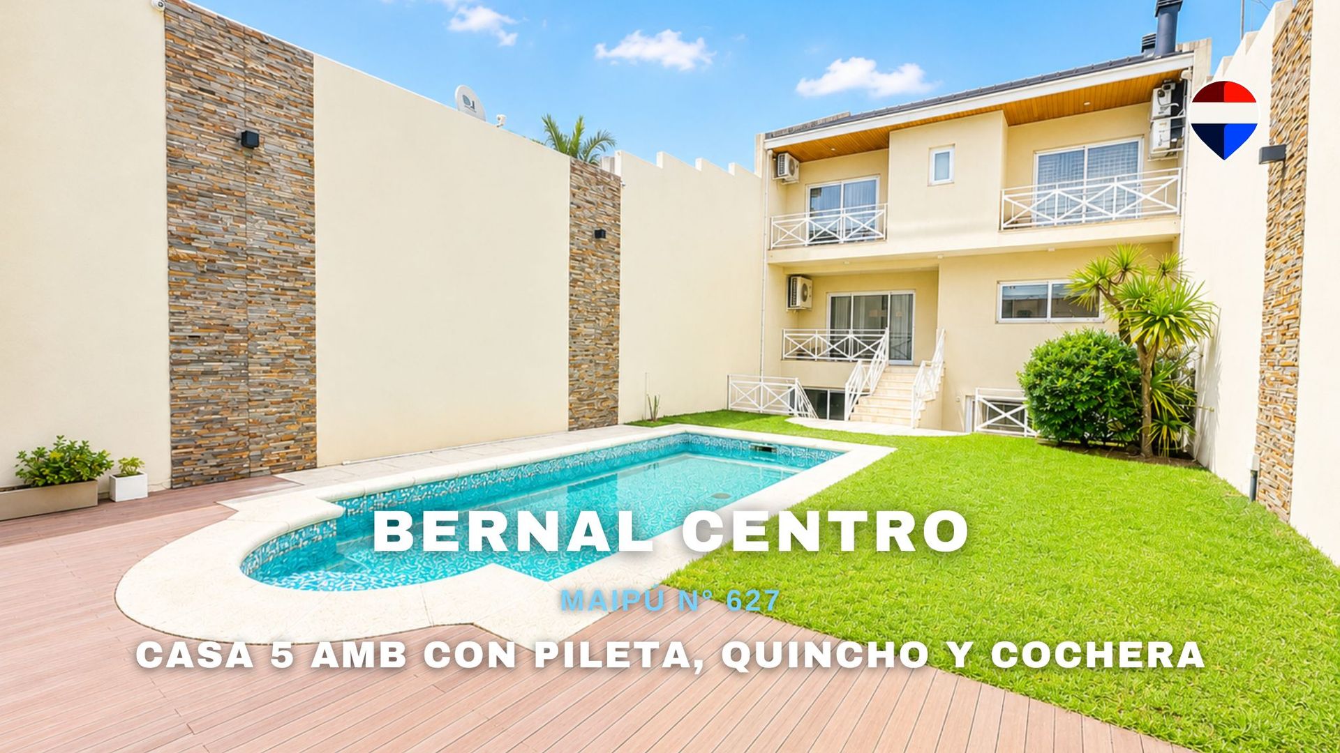 VENTA CASA 5 AMBIENTES JARDIN PILETA BERNAL CENTRO
