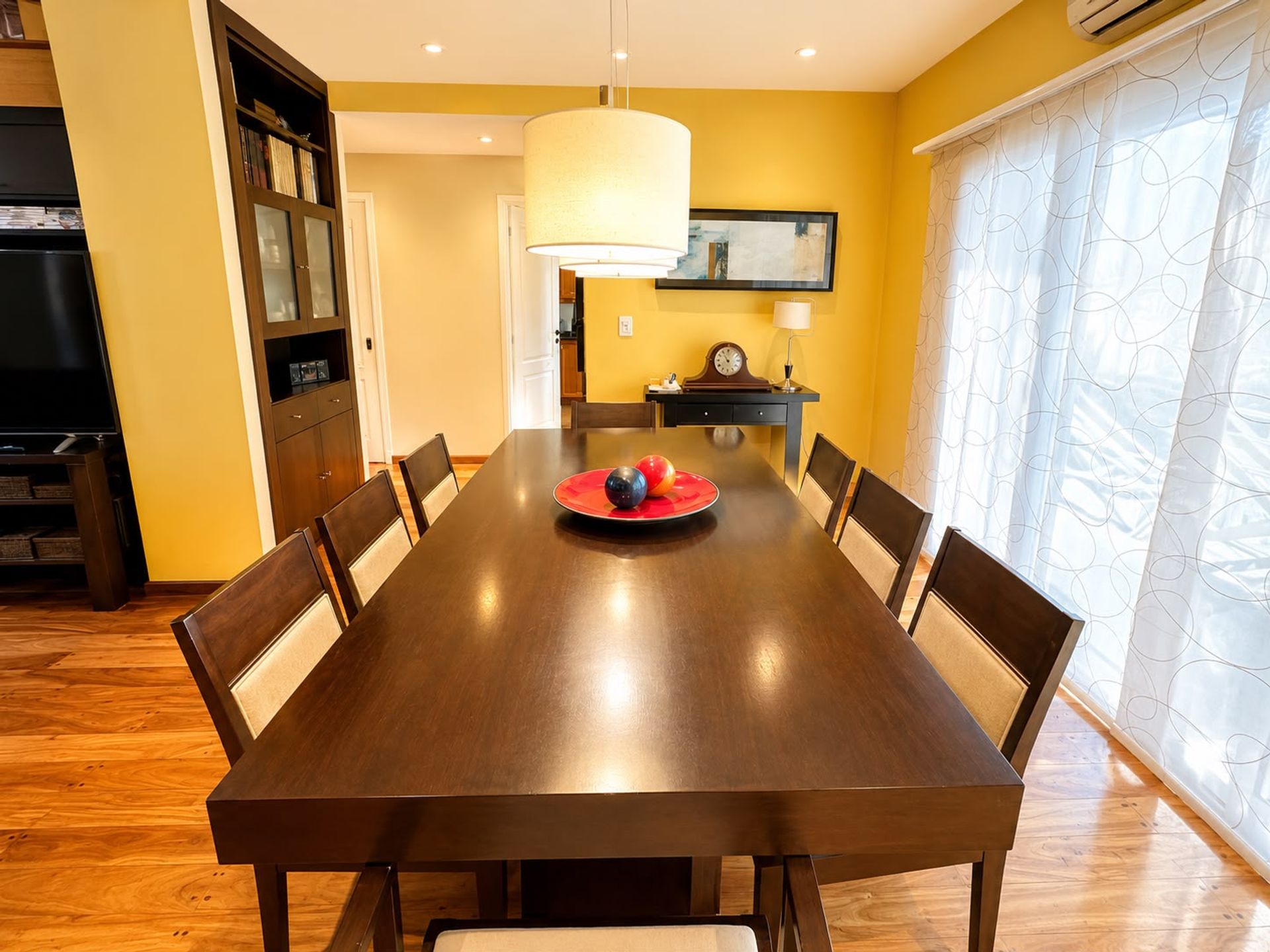 Foto 5 — VENTA CASA 5 AMBIENTES JARDIN PILETA BERNAL CENTRO