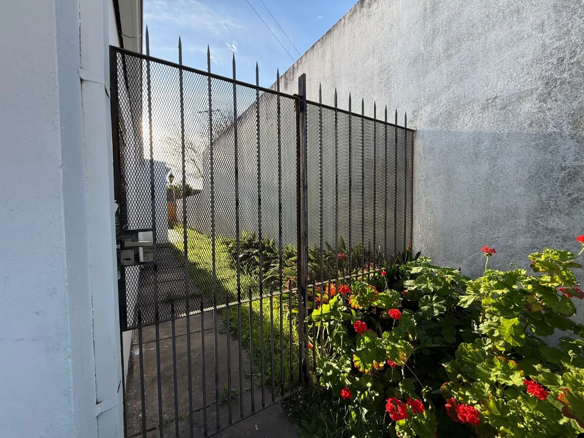 Casa de 4 ambientes en venta en Lomas de Zamora, Avenida 12 de Octubre 100, foto 3