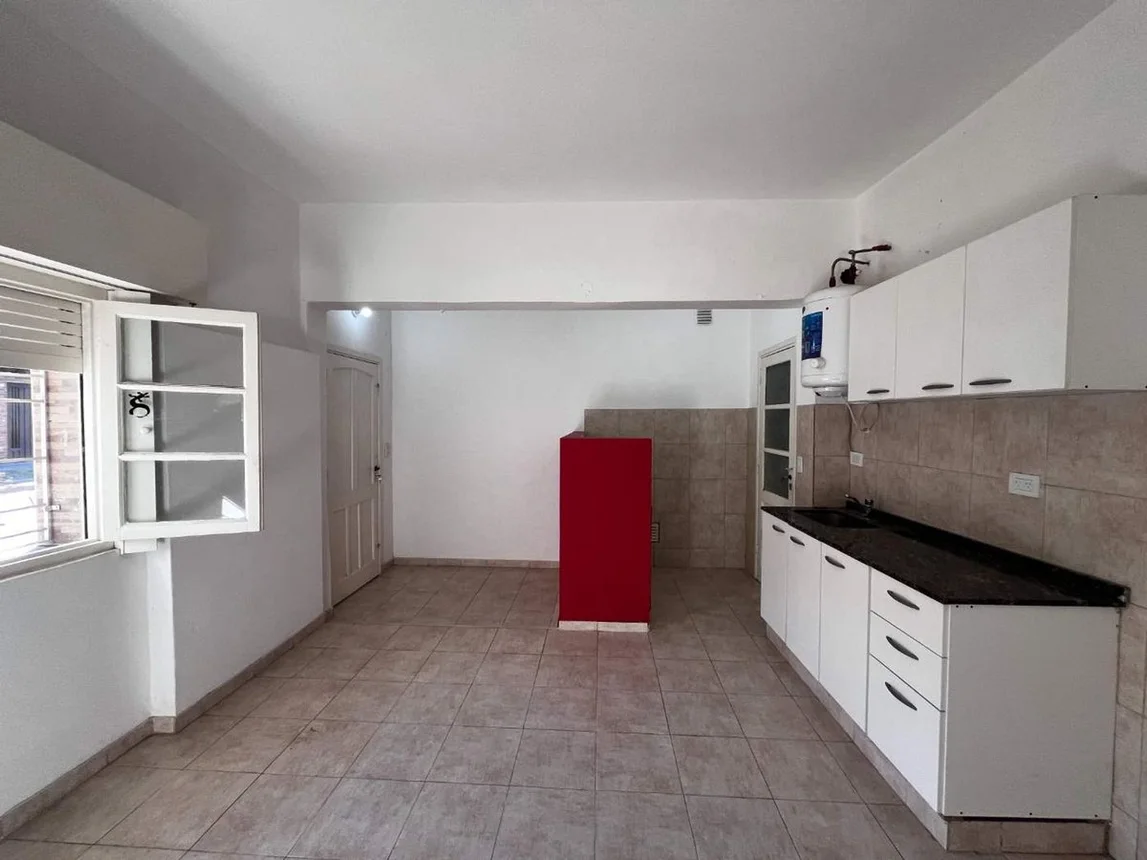 PH de 2 ambientes en venta en Caseros, Lima 3300, foto 2