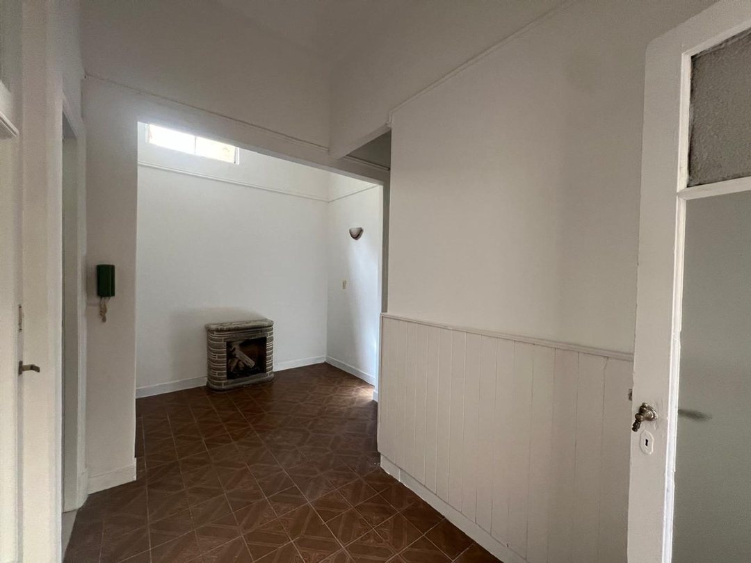 VENTA Depto. 4 Ambientes-LUMINOSO/MUY BUEN ESTADO