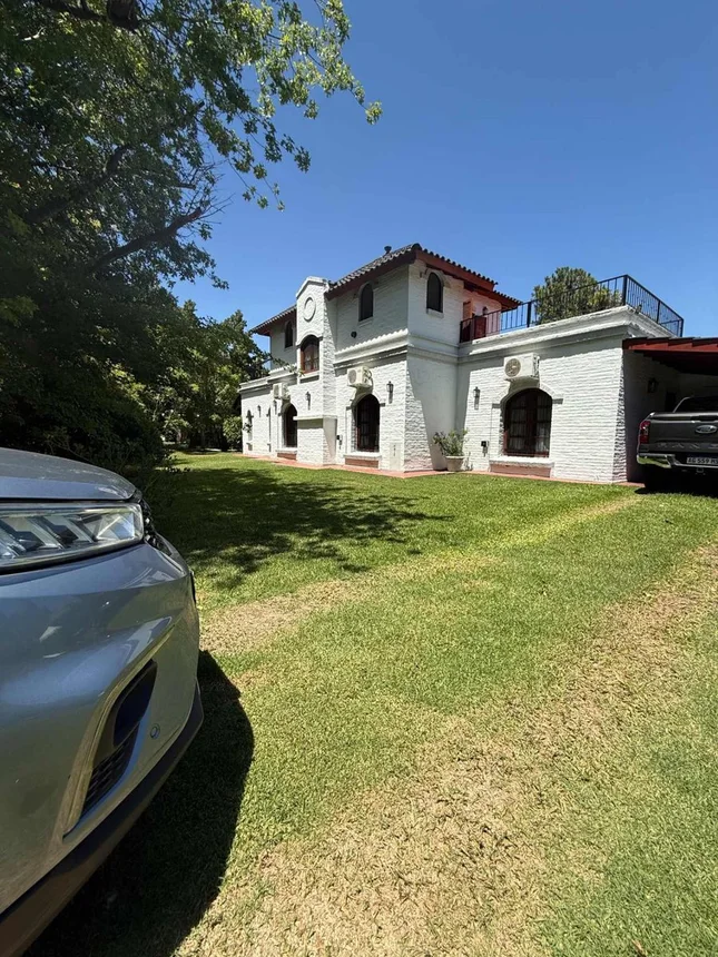 Casa en venta en Pilar