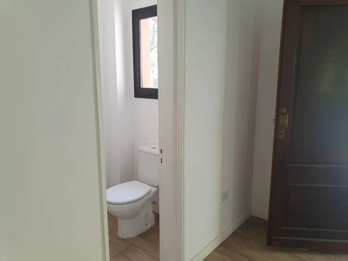 Casa de 5 ambientes en venta en Villa Rosa, Ruta 25 y Calle la Rioja. el Buen Retiro 0, foto 4