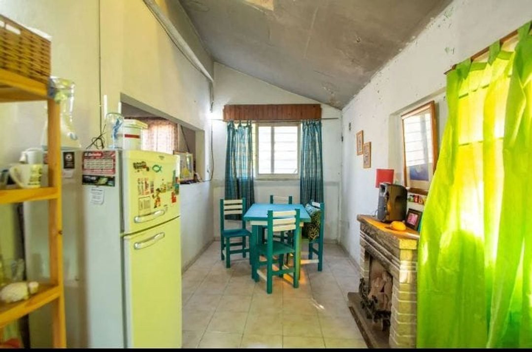 VENTA 4 DEPARTAMENTOS SOBRE MISMO LOTE - MORENO
