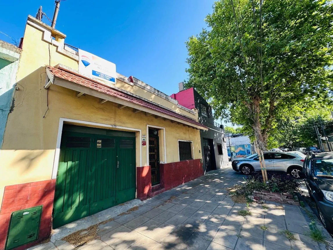 Casa de 3 ambientes en venta en Saavedra, Correa 4600