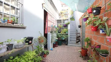 VENTA CASA 4 AMBIENTES PATIO Y COCHERA  LANUS O.