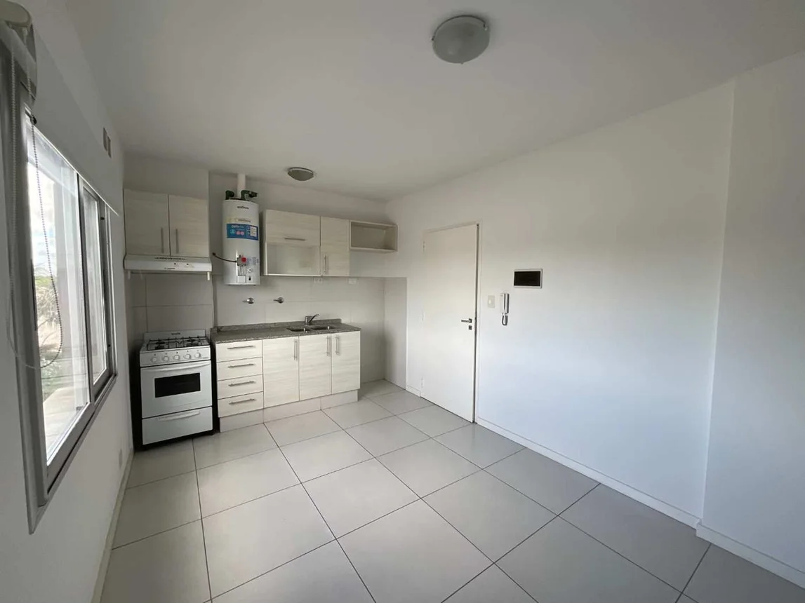 Departamento de 2 ambientes en venta en Berazategui, Calle 134 E/29 y 30 2900, foto 2