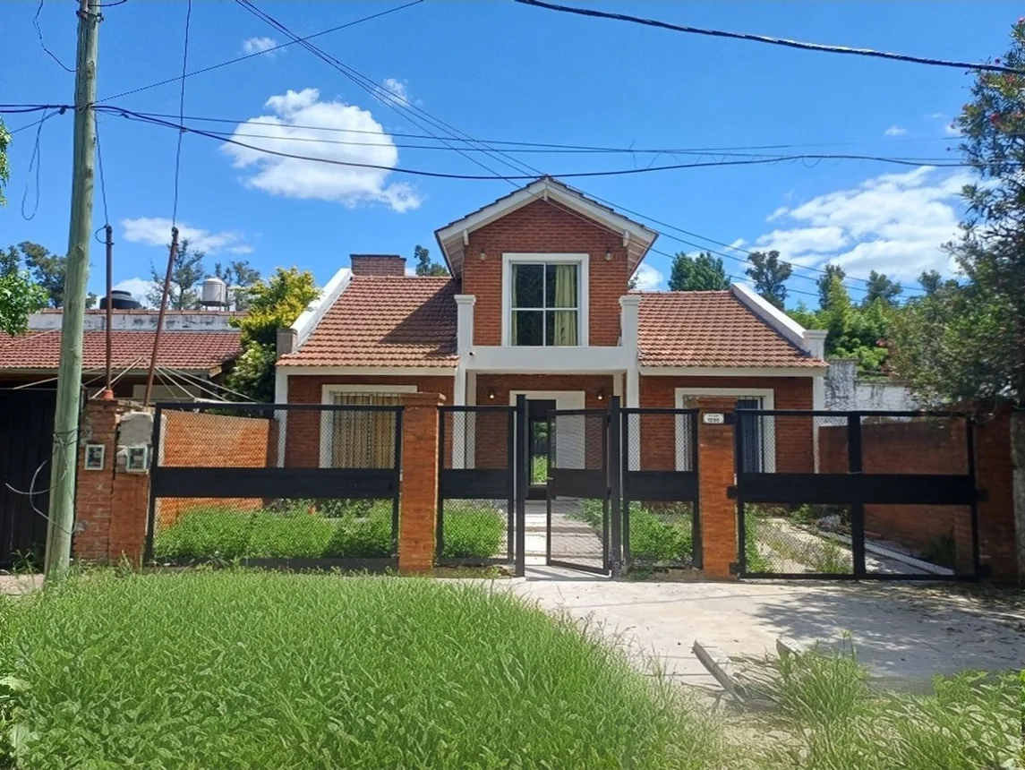 Casa en venta en Pilar